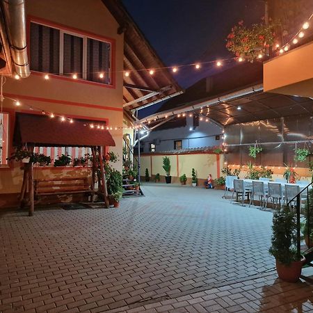 Casa Cosmin Cincu Hotel Eksteriør billede